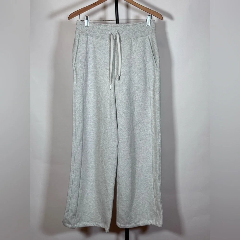NWOT Lululemon Scuba Mid-Rise Wide-Leg Pant Full Length Heathered Light …